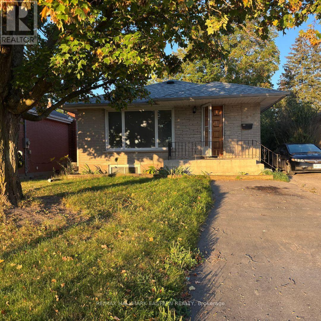 MAIN FLOOR UNIT - 893 FORD STREET