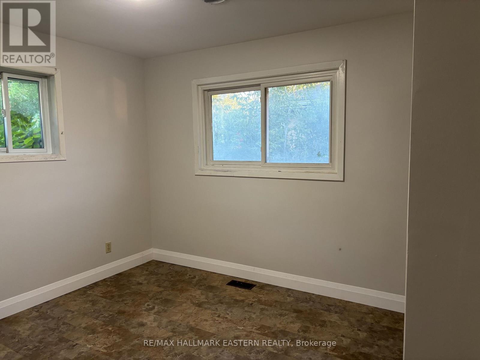 Main Floor Unit - 893 Ford Street, Peterborough, Ontario  K9J 5V2 - Photo 7 - X13800954