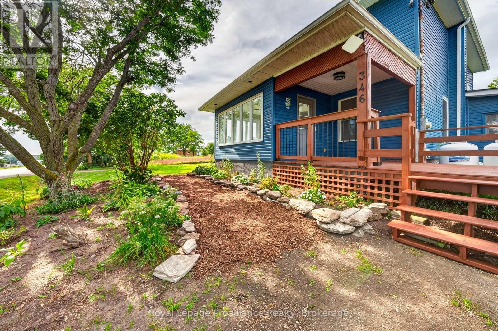 346 Gore Road, Prince Edward County, Ontario  K0K 1L0 - Photo 2 - X13800996