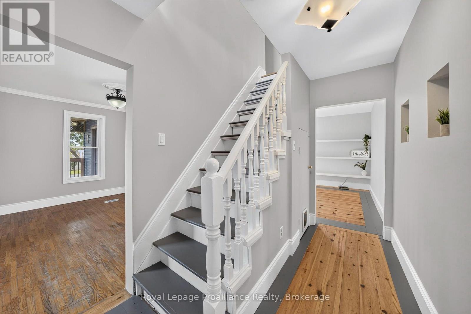 346 Gore Road, Prince Edward County, Ontario  K0K 1L0 - Photo 9 - X13800996