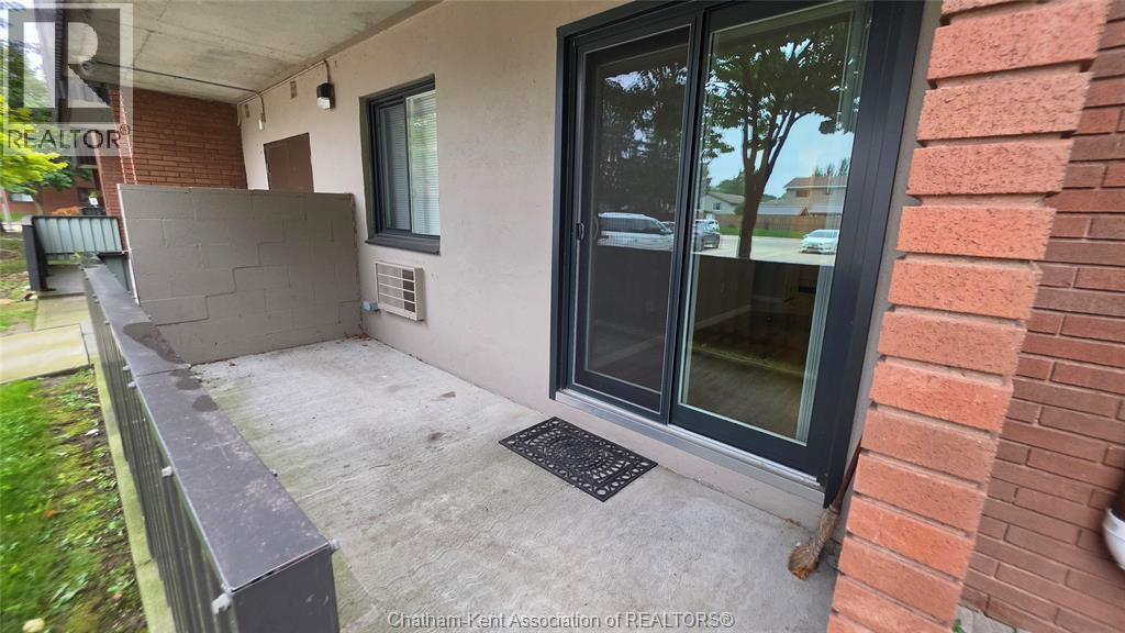 975 Grand AVENUE West