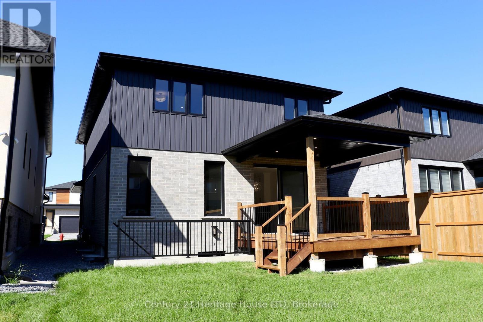 8890 Angie Drive, Niagara Falls (Forestview), Ontario L2H 3W8 - Photo 7 - X13801004