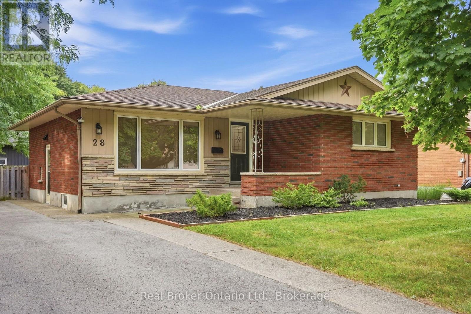 28 BRENTWOOD DRIVE, St. Catharines, Ontario