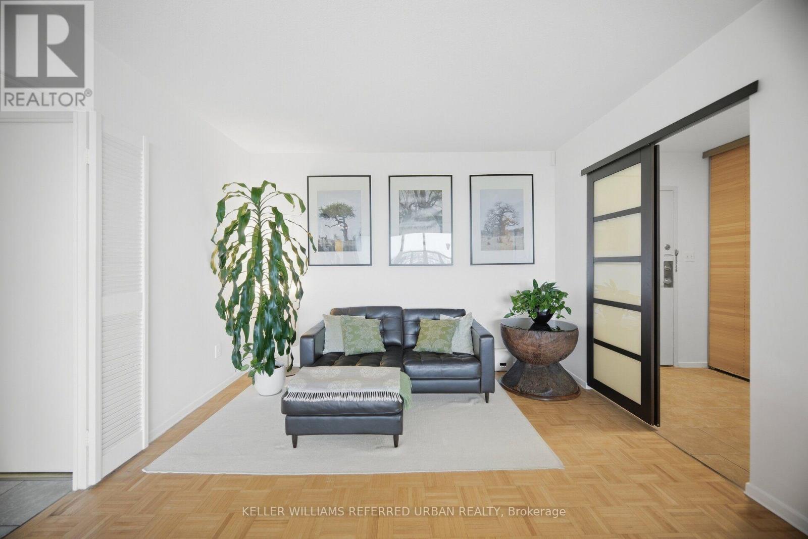 1416 - 60 Pavane Linkway Way, Toronto, Ontario  M3C 1A1 - Photo 6 - C13800896