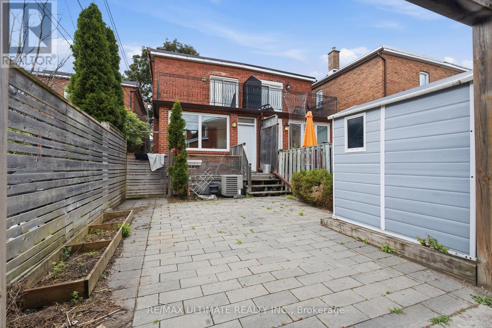 Main/upper - 305 Winona Drive, Toronto, Ontario  M6C 3S8 - Photo 37 - C13800902