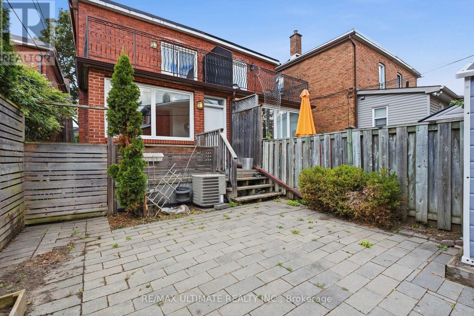 Main/upper - 305 Winona Drive, Toronto, Ontario  M6C 3S8 - Photo 38 - C13800902