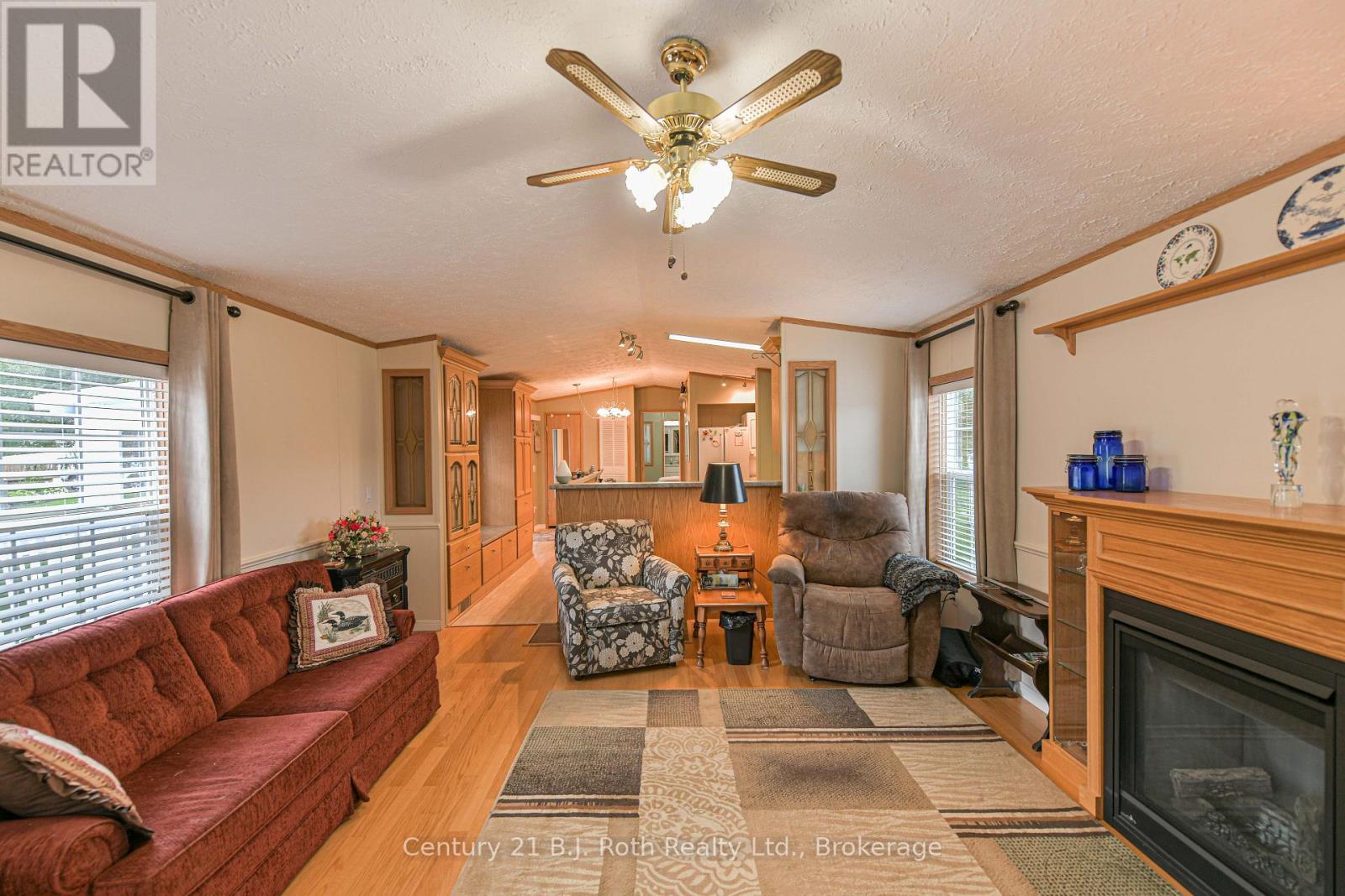 4128 Haines Street, Severn, Ontario  L3V 0V4 - Photo 10 - S13800968