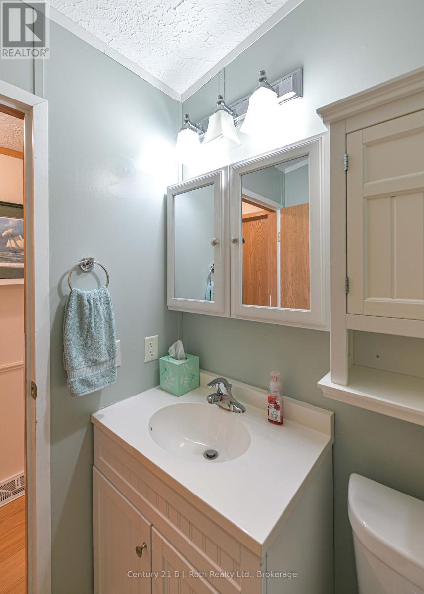 4128 Haines Street, Severn, Ontario  L3V 0V4 - Photo 24 - S13800968