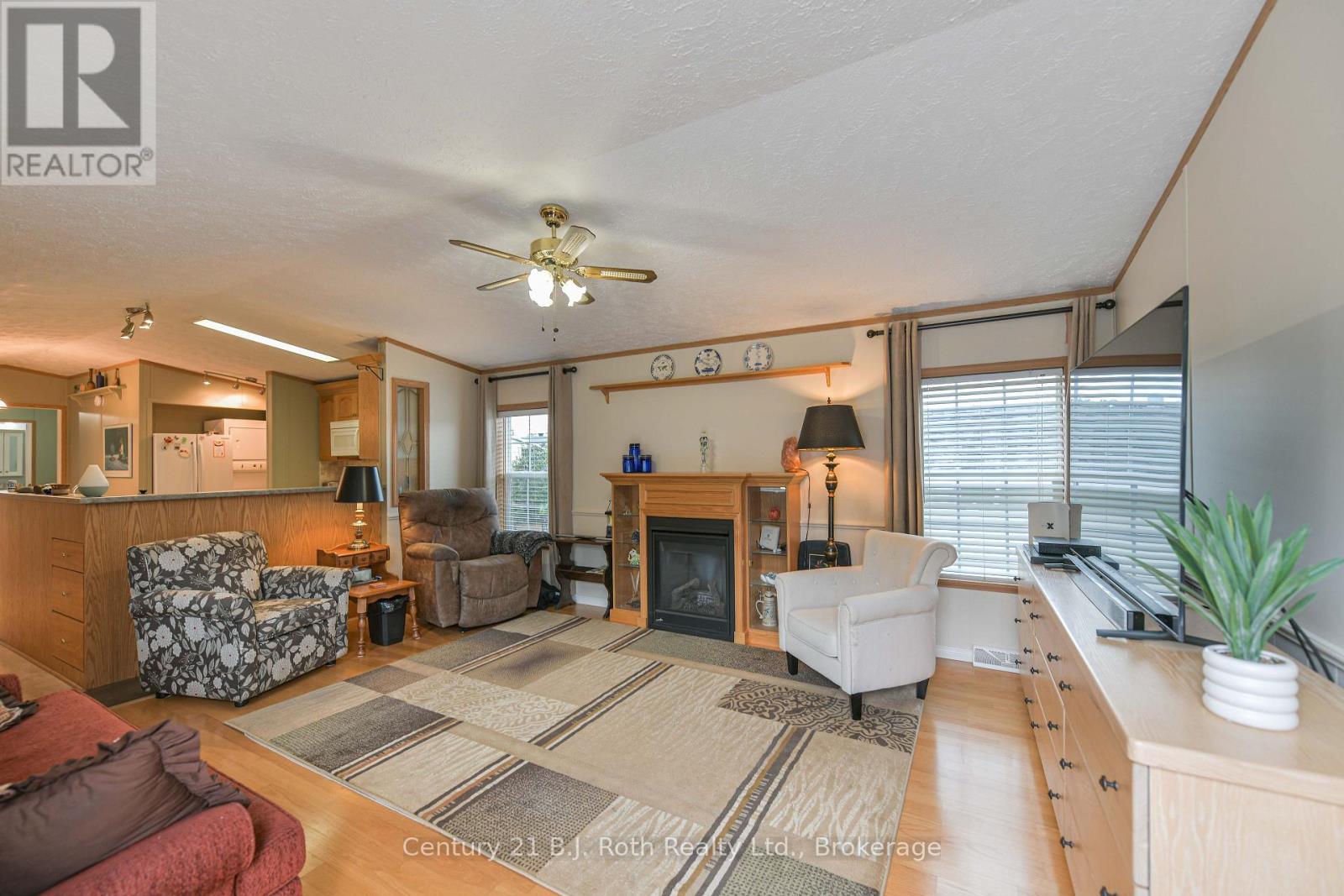 4128 Haines Street, Severn, Ontario  L3V 0V4 - Photo 8 - S13800968