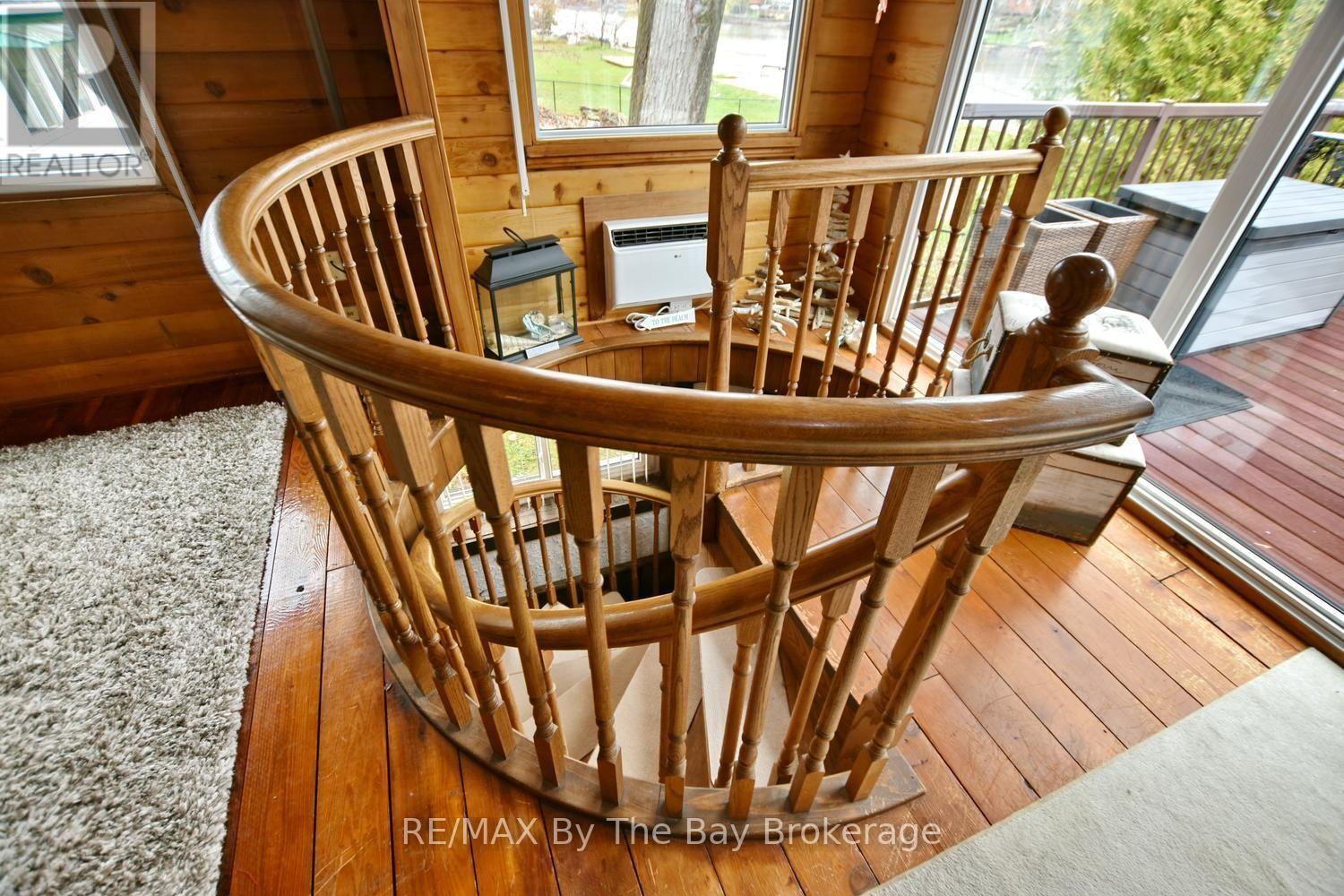 39 Old Mosley Street, Wasaga Beach, Ontario  L9Z 2J8 - Photo 18 - S13800974