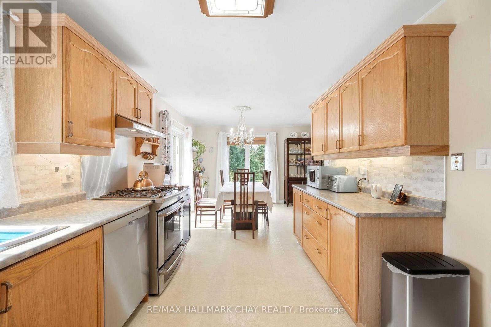 8871 Mckinnon Road, Essa, Ontario  L0M 1B4 - Photo 10 - N13800920