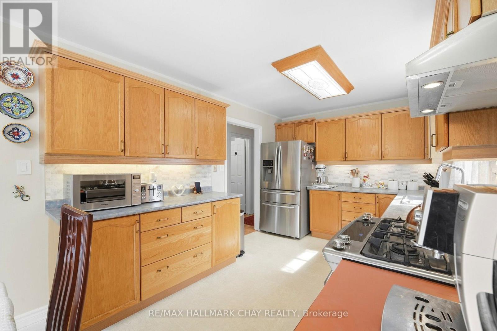 8871 Mckinnon Road, Essa, Ontario  L0M 1B4 - Photo 9 - N13800920