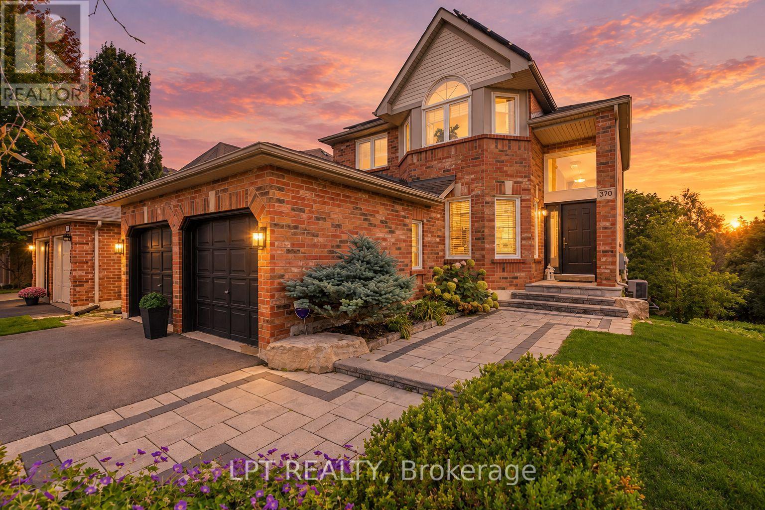 370 SILKEN LAUMANN DRIVE, Newmarket, Ontario