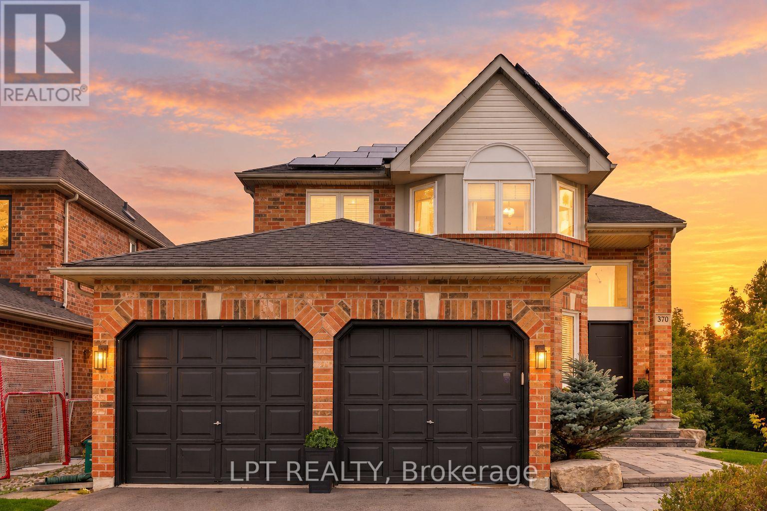 370 Silken Laumann Drive, Newmarket, Ontario  L3X 2J1 - Photo 2 - N13800944