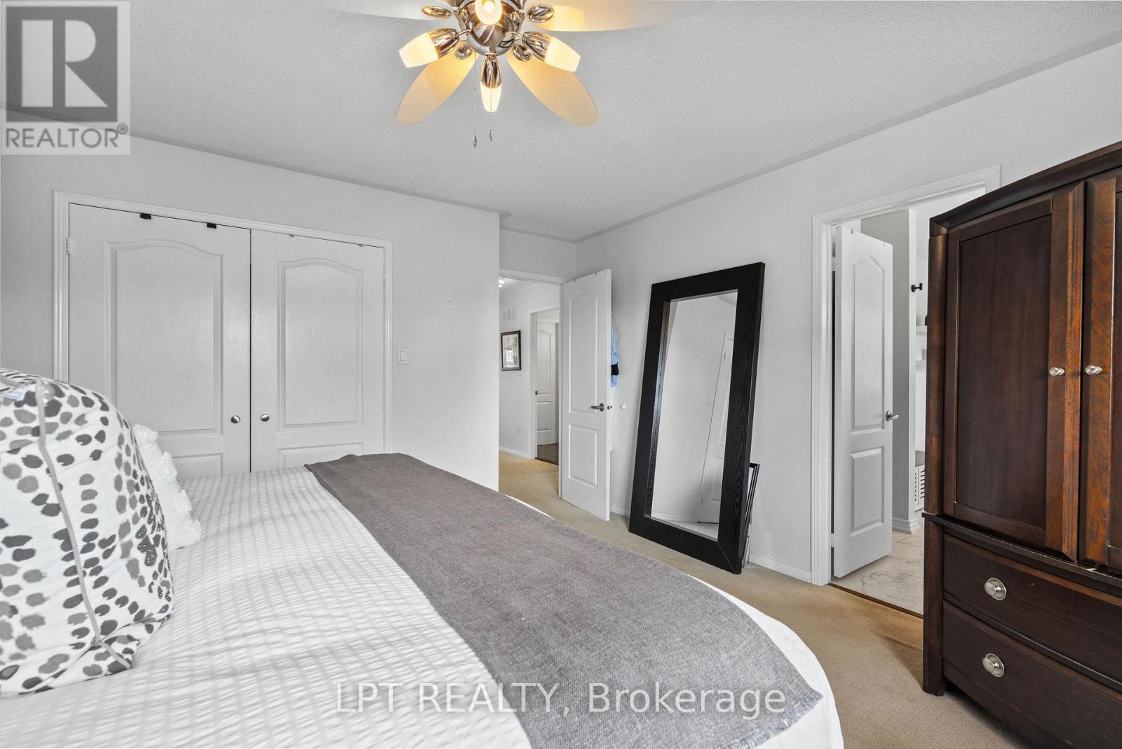 370 Silken Laumann Drive, Newmarket, Ontario  L3X 2J1 - Photo 23 - N13800944