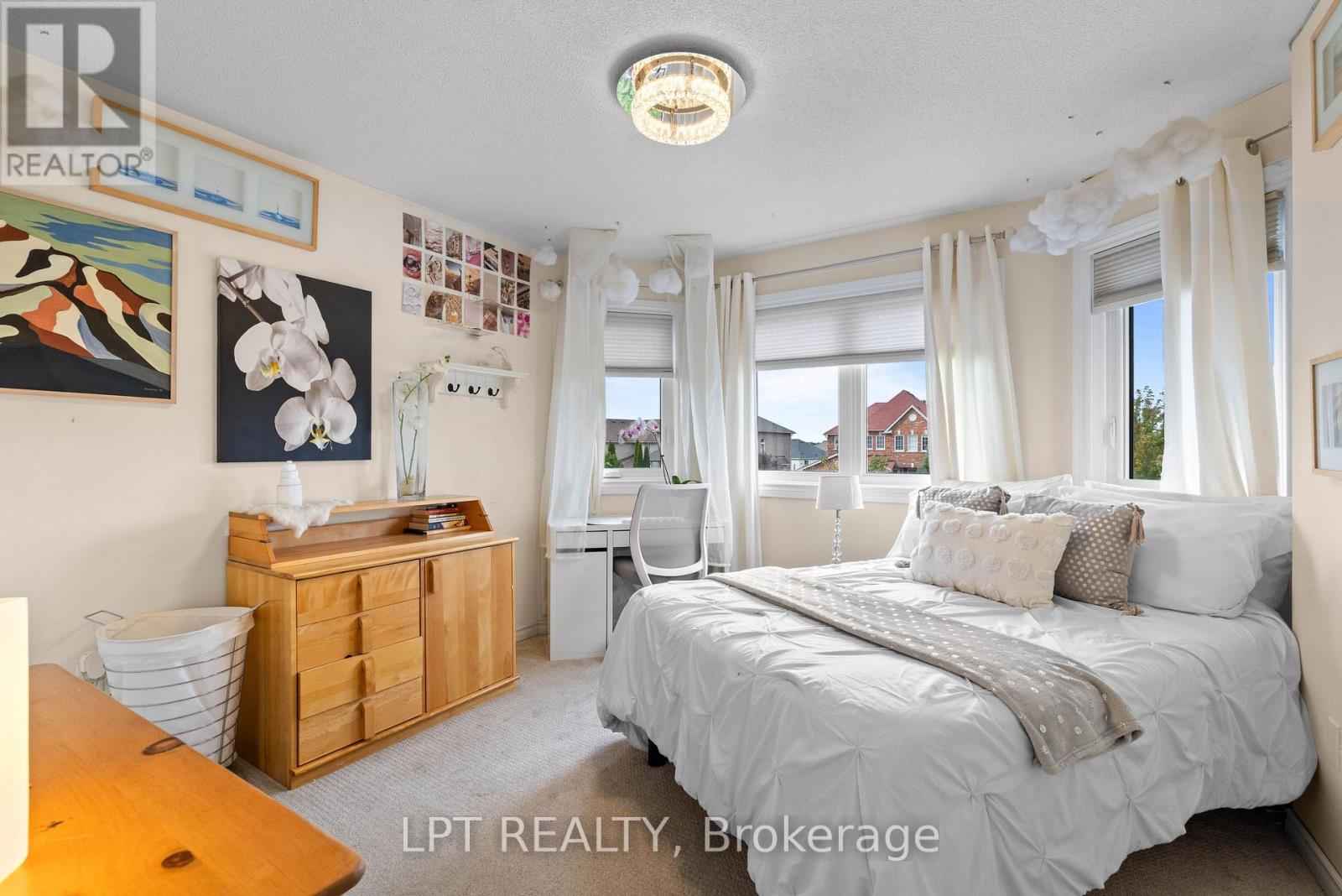 370 Silken Laumann Drive, Newmarket, Ontario  L3X 2J1 - Photo 27 - N13800944