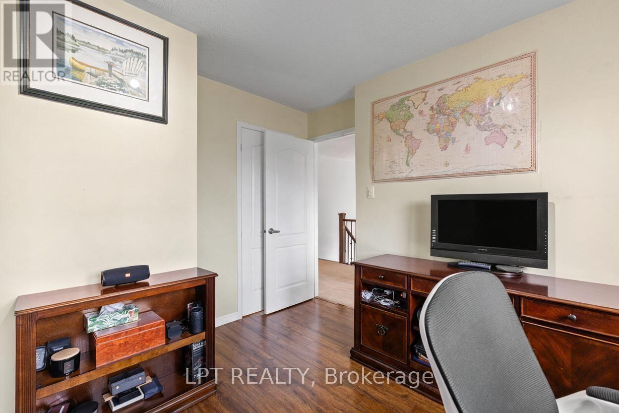 370 Silken Laumann Drive, Newmarket, Ontario  L3X 2J1 - Photo 30 - N13800944