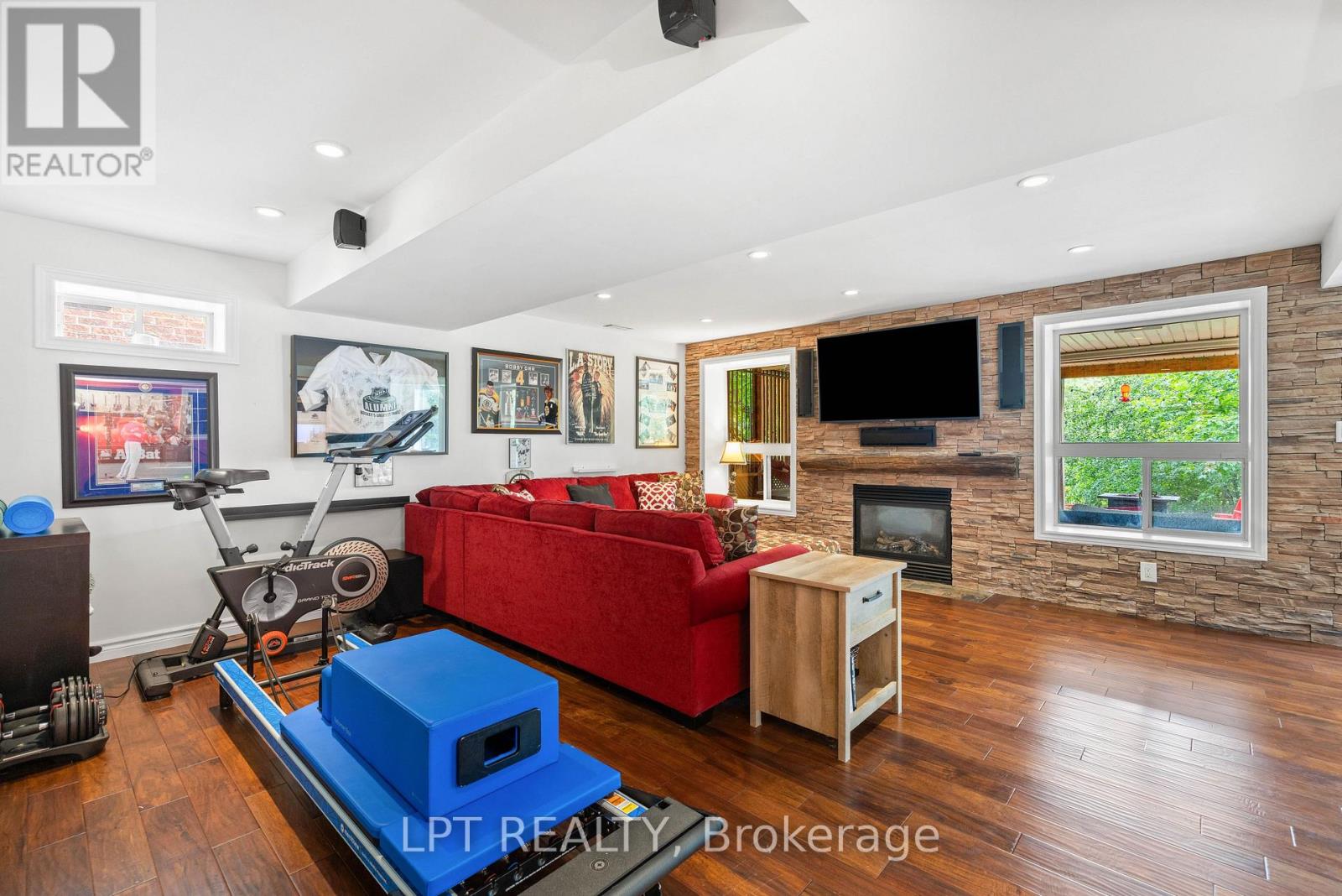 370 Silken Laumann Drive, Newmarket, Ontario  L3X 2J1 - Photo 37 - N13800944