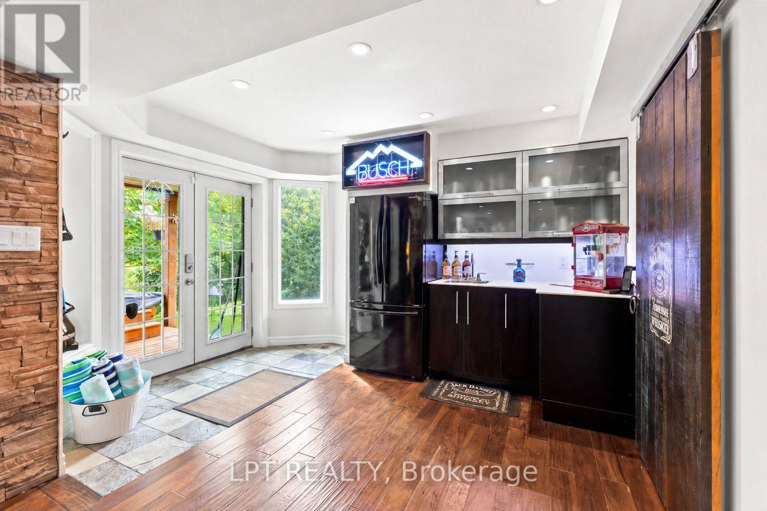 370 Silken Laumann Drive, Newmarket, Ontario  L3X 2J1 - Photo 40 - N13800944