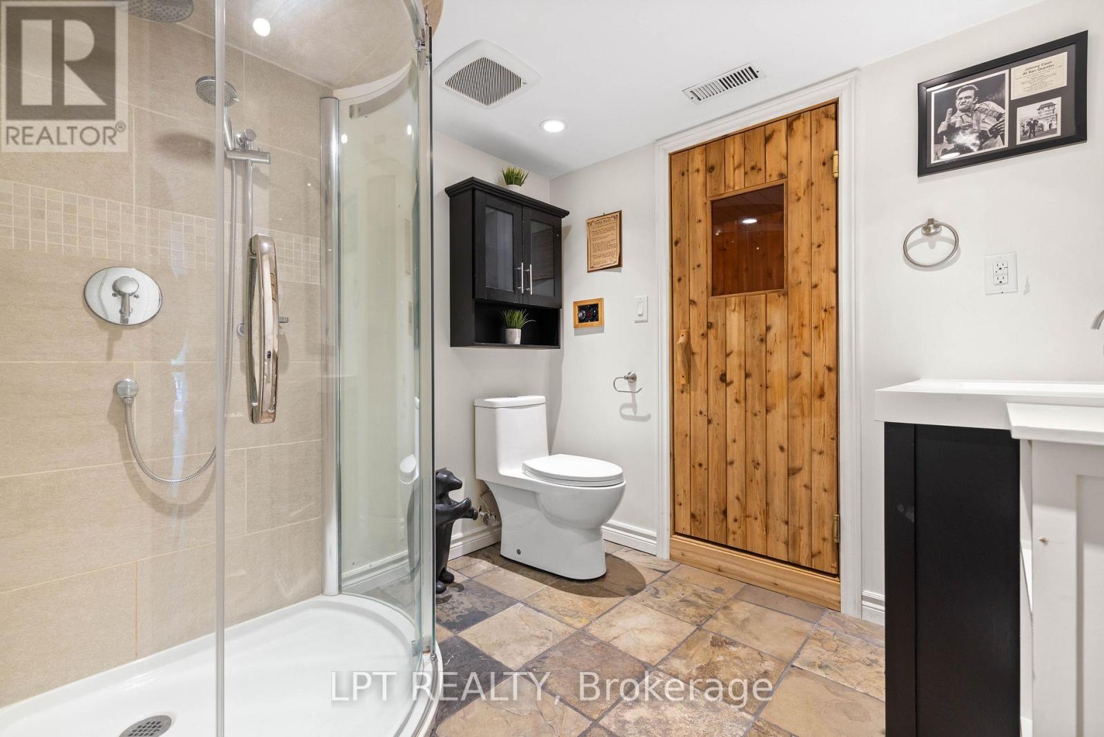 370 Silken Laumann Drive, Newmarket, Ontario  L3X 2J1 - Photo 41 - N13800944