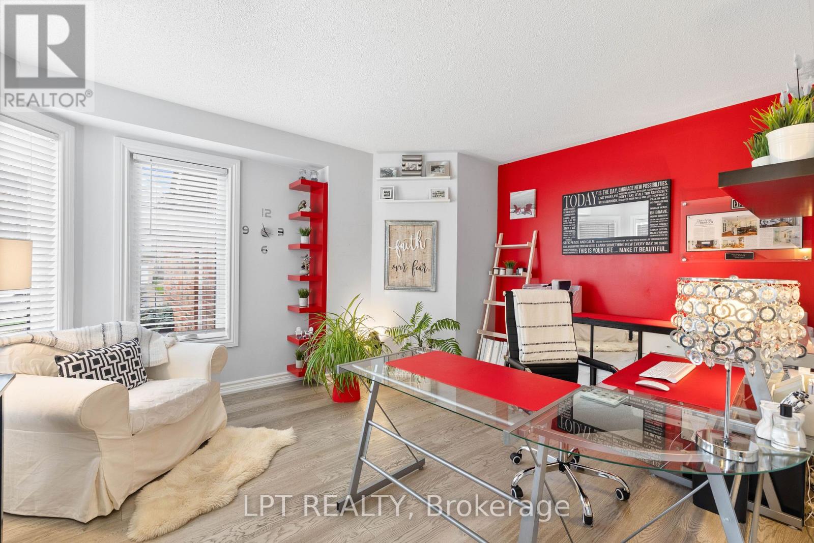 370 Silken Laumann Drive, Newmarket, Ontario  L3X 2J1 - Photo 7 - N13800944