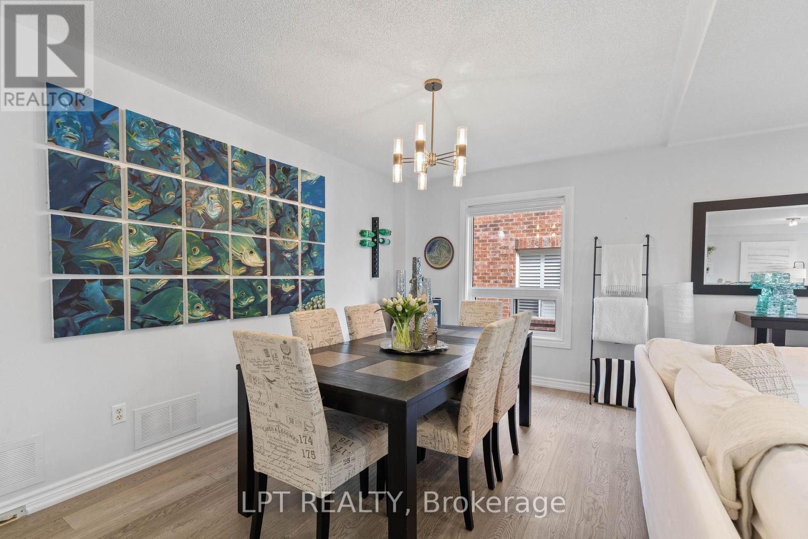 370 Silken Laumann Drive, Newmarket, Ontario  L3X 2J1 - Photo 9 - N13800944