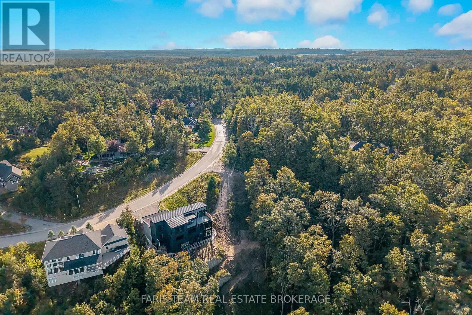 3 Valleycrest Drive, Oro-Medonte, Ontario  L0L 2L0 - Photo 10 - S13800950