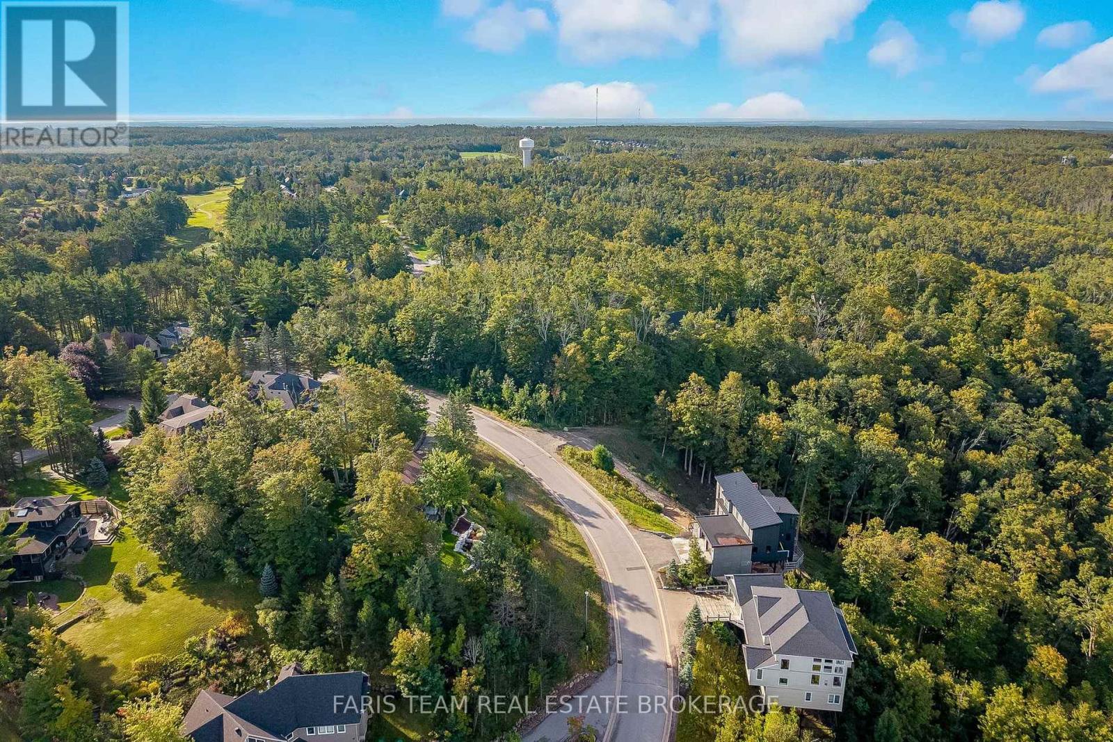 3 Valleycrest Drive, Oro-Medonte, Ontario  L0L 2L0 - Photo 11 - S13800950