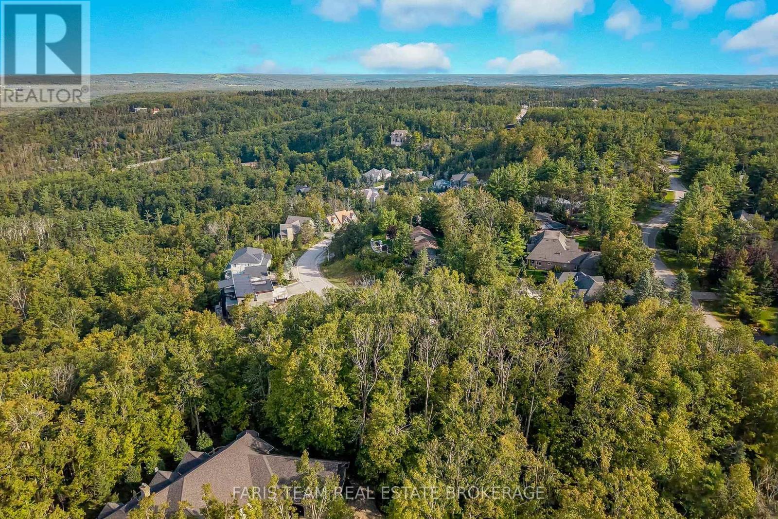 3 Valleycrest Drive, Oro-Medonte, Ontario  L0L 2L0 - Photo 9 - S13800950