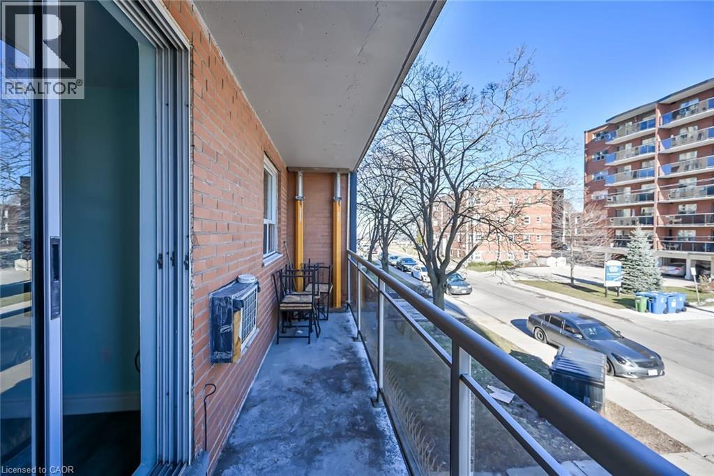 30 SUMMIT Avenue Unit# 202