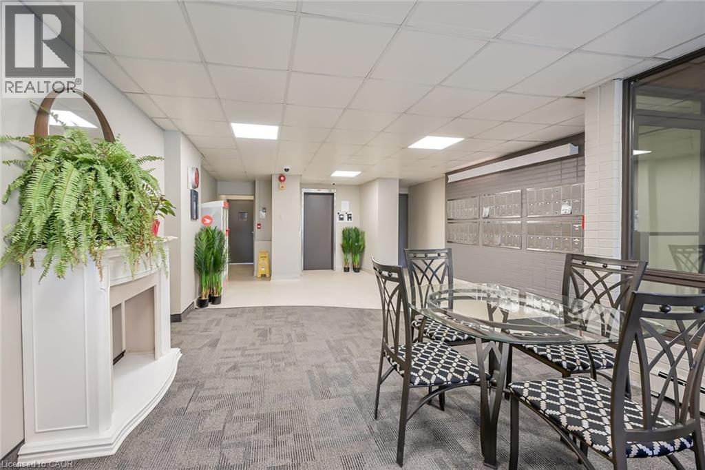 30 Summit Avenue Unit# 202, Hamilton, Ontario  L8V 2R8 - Photo 4 - 40864564