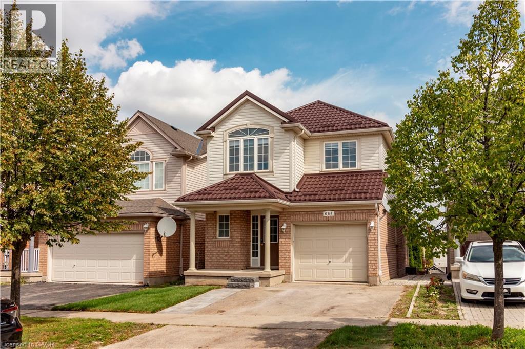 684 COMMONWEALTH Crescent