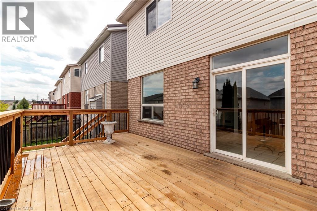 684 Commonwealth Crescent, Kitchener, Ontario  N2E 4J8 - Photo 35 - 40863277