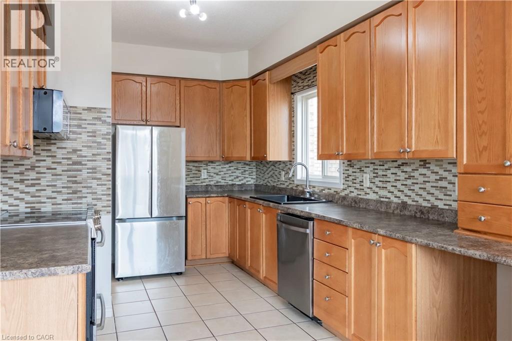684 Commonwealth Crescent, Kitchener, Ontario  N2E 4J8 - Photo 6 - 40863277