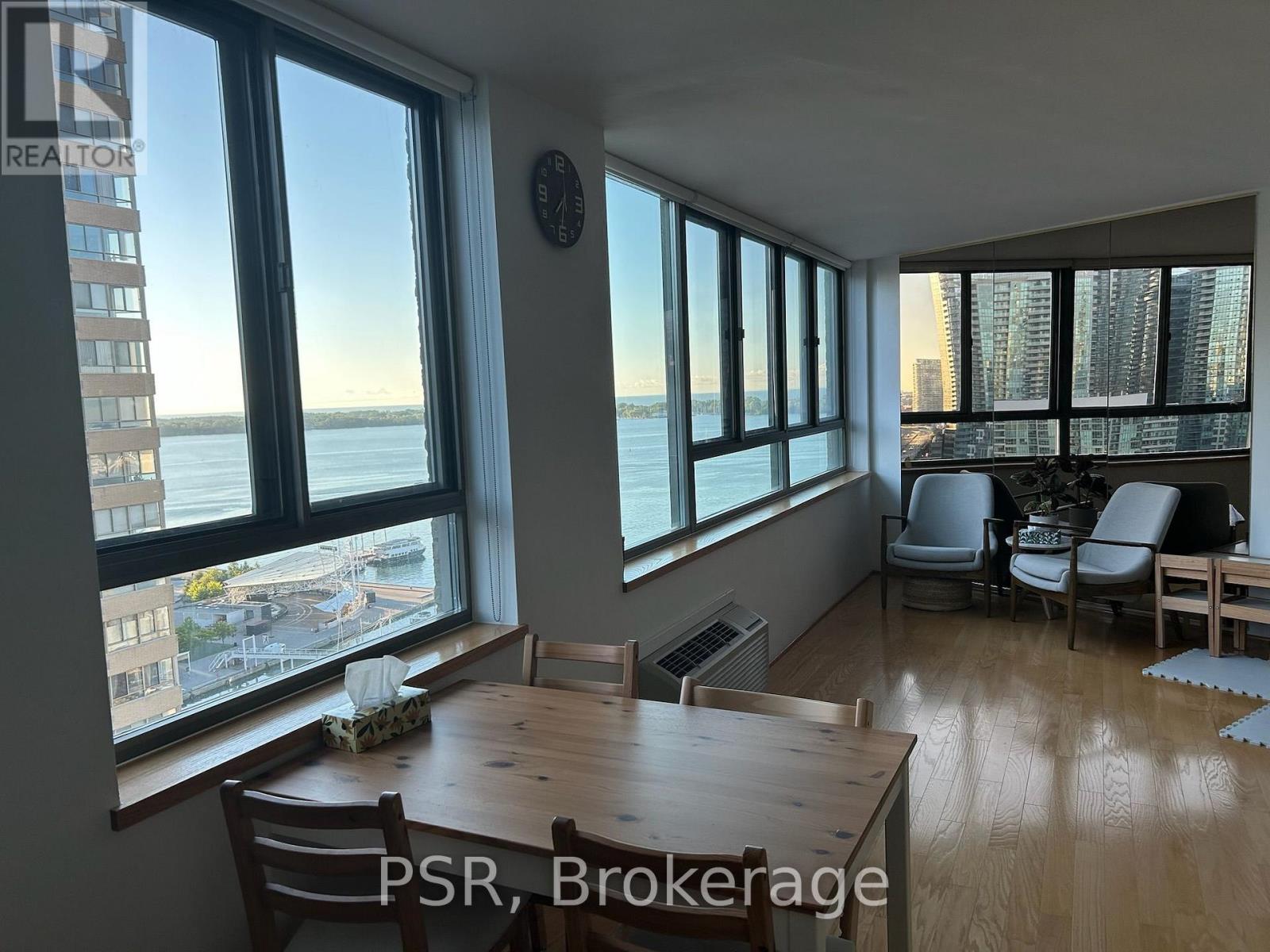 2106 - 270 Queens Quay W, Toronto, Ontario M5J 2N4 - Photo 8 - C13799566