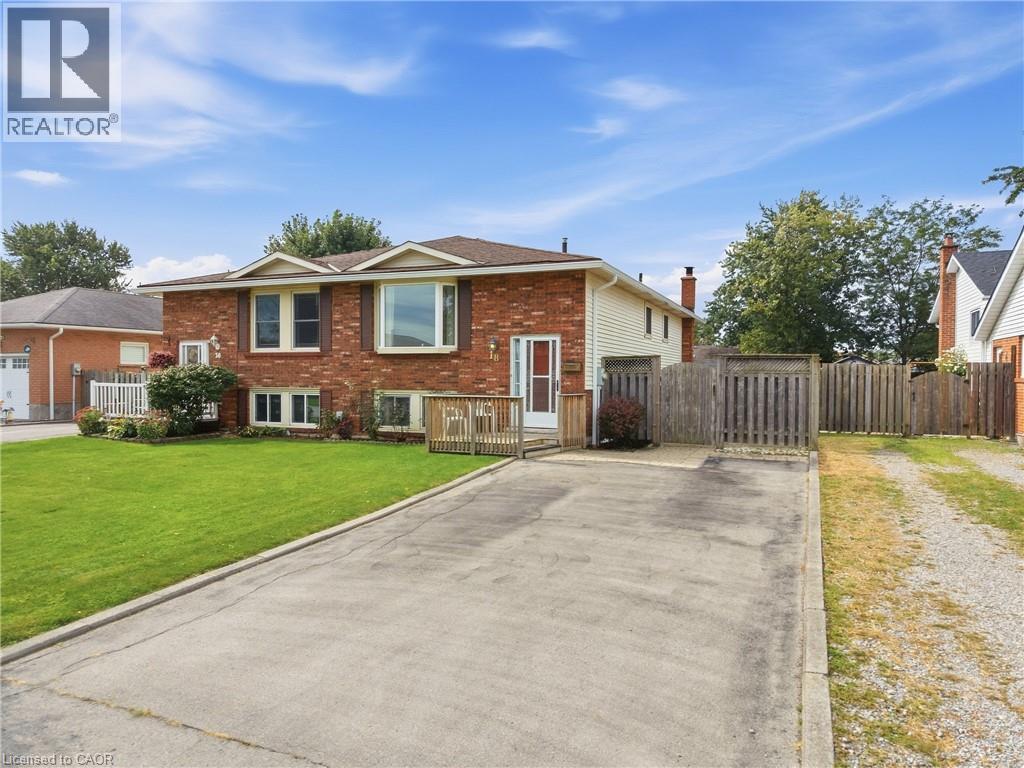 18 NORTHRIDGE Drive, Smithville, Ontario
