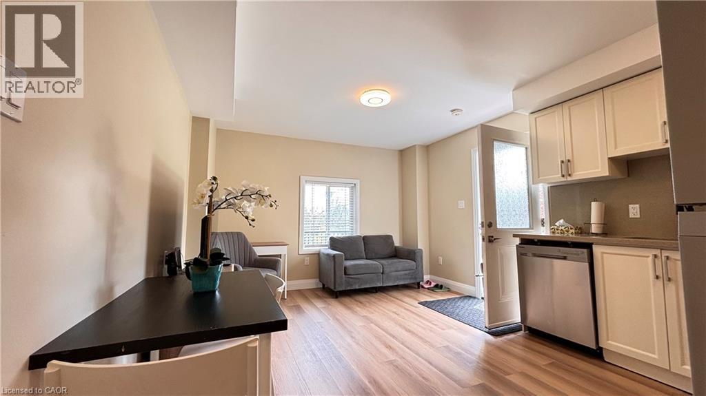 122 Courtland Avenue E Unit# 1, Kitchener, Ontario  N2H 1Y9 - Photo 3 - 40864430