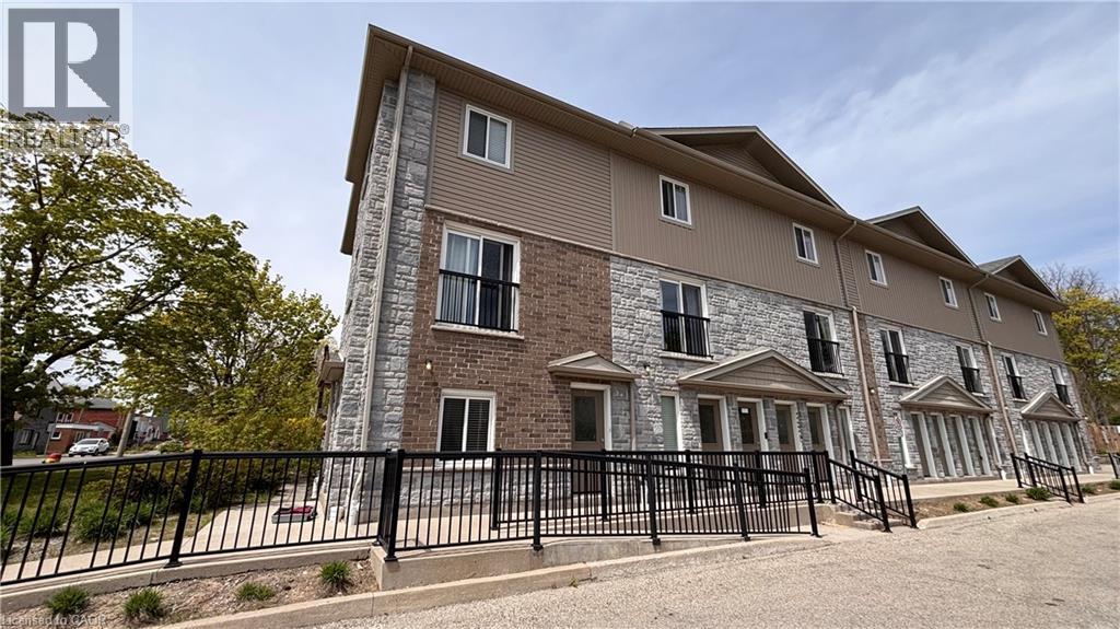 122 COURTLAND Avenue E Unit# 1, Kitchener, Ontario