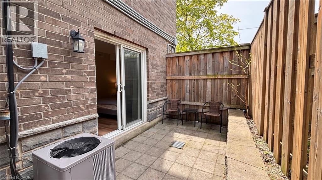 122 Courtland Avenue E Unit# 1, Kitchener, Ontario  N2H 1Y9 - Photo 12 - 40864430
