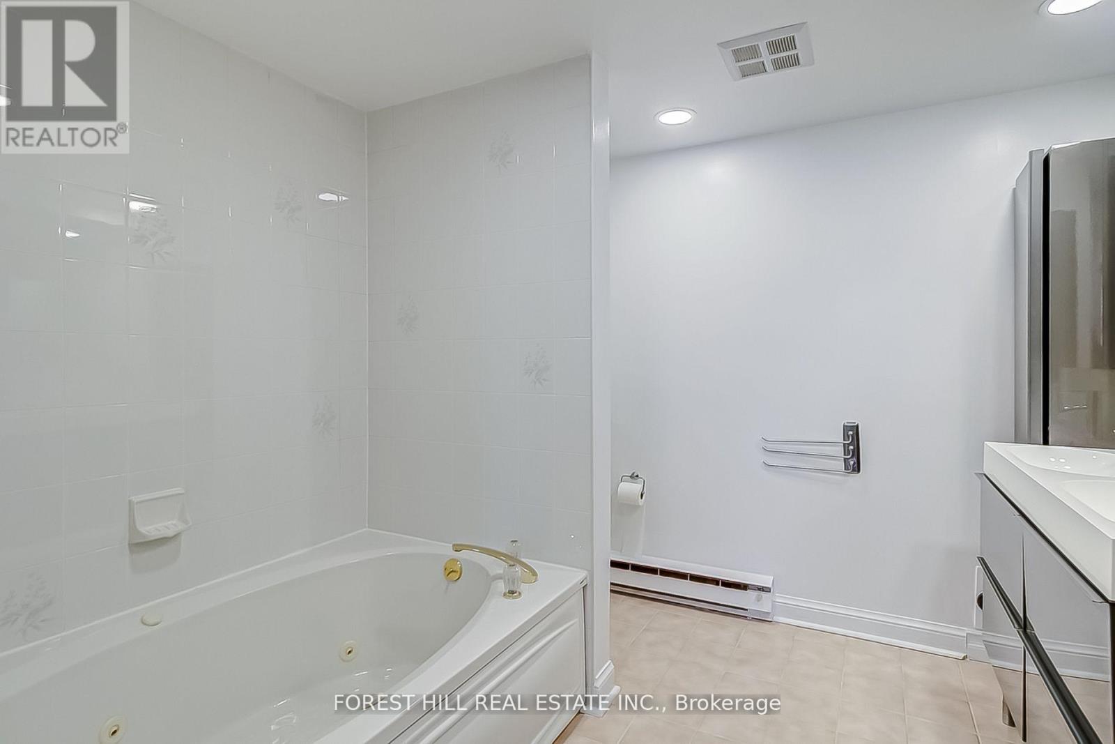 Ph7 - 55 Kingsbridge Garden Circle, Mississauga, Ontario  L5R 1Y1 - Photo 31 - W13800910