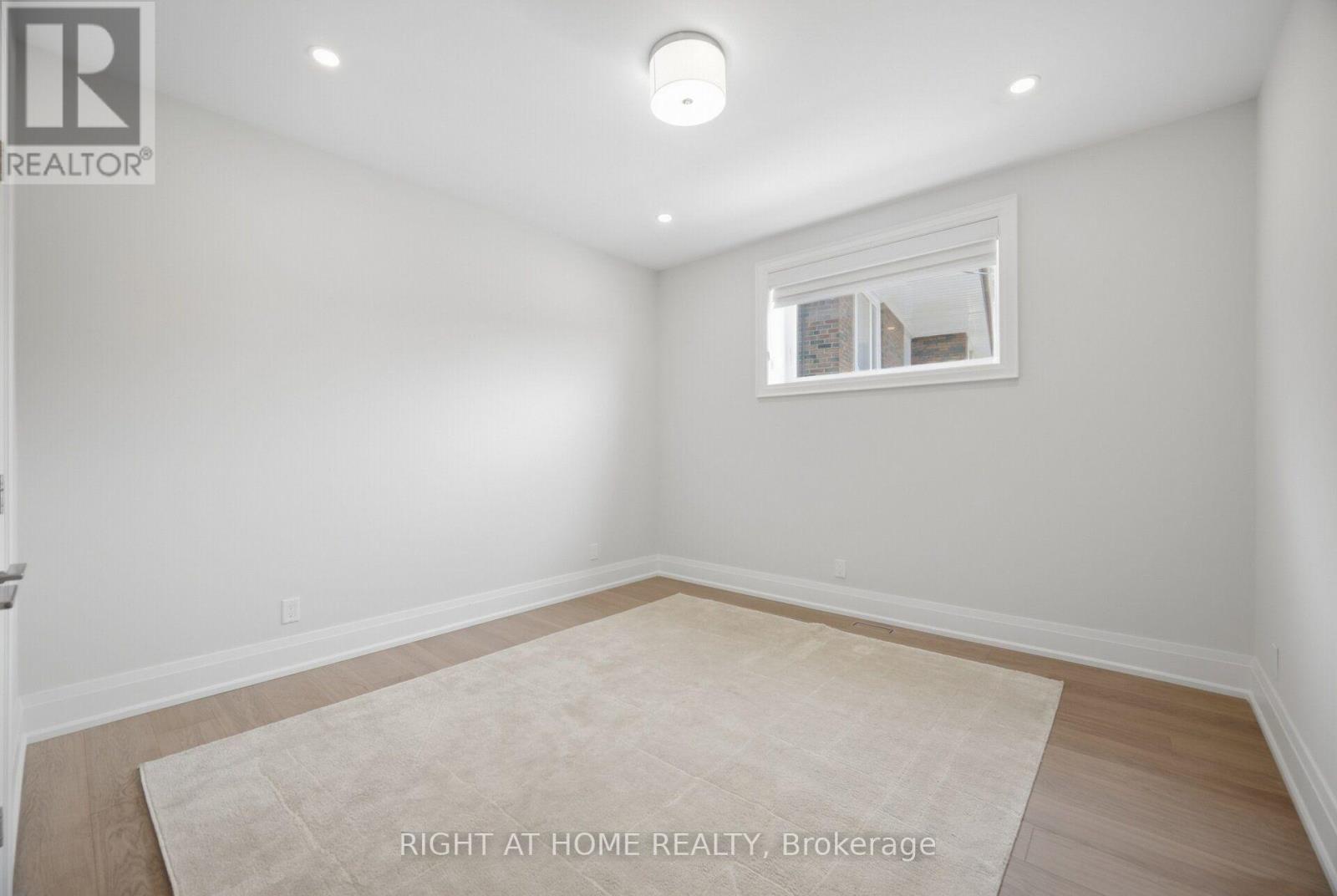 107 Trethewey Drive, Toronto, Ontario  M6M 4B6 - Photo 25 - W13800956