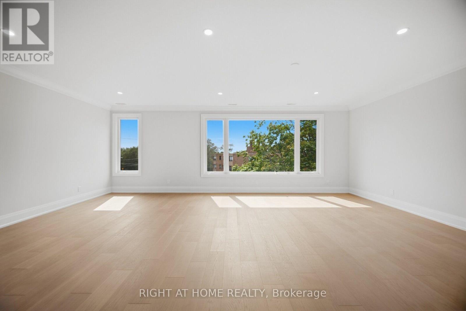 107 Trethewey Drive, Toronto, Ontario  M6M 4B6 - Photo 35 - W13800956
