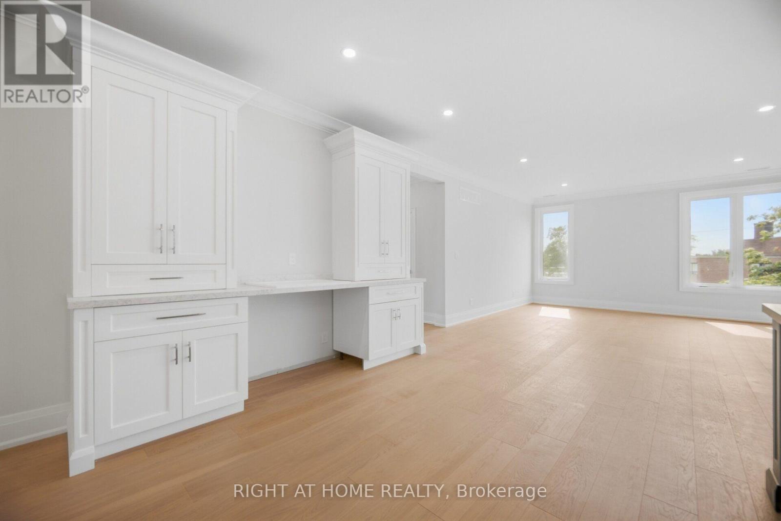 107 Trethewey Drive, Toronto, Ontario  M6M 4B6 - Photo 40 - W13800956