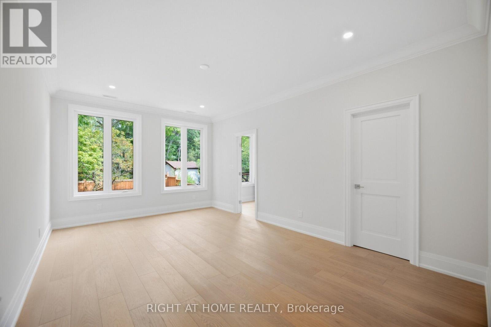 107 Trethewey Drive, Toronto, Ontario  M6M 4B6 - Photo 42 - W13800956