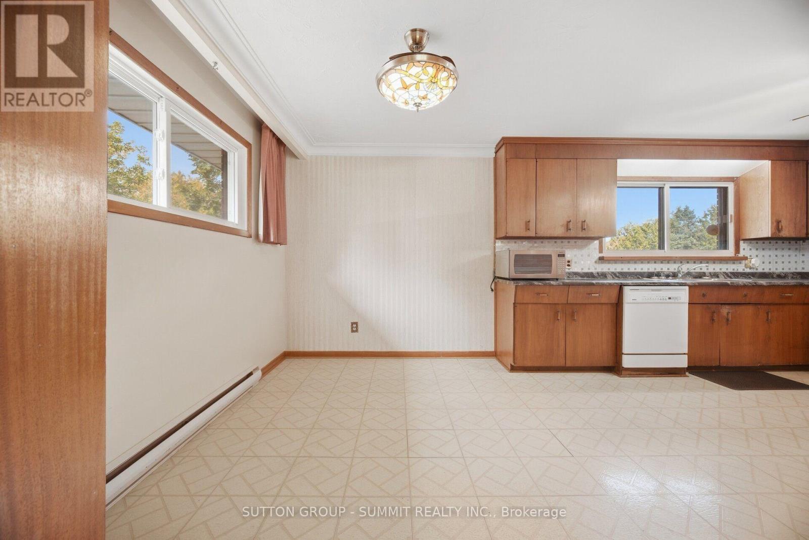 6543 Ninth Line, Mississauga, Ontario  L5N 7B9 - Photo 8 - W13800988