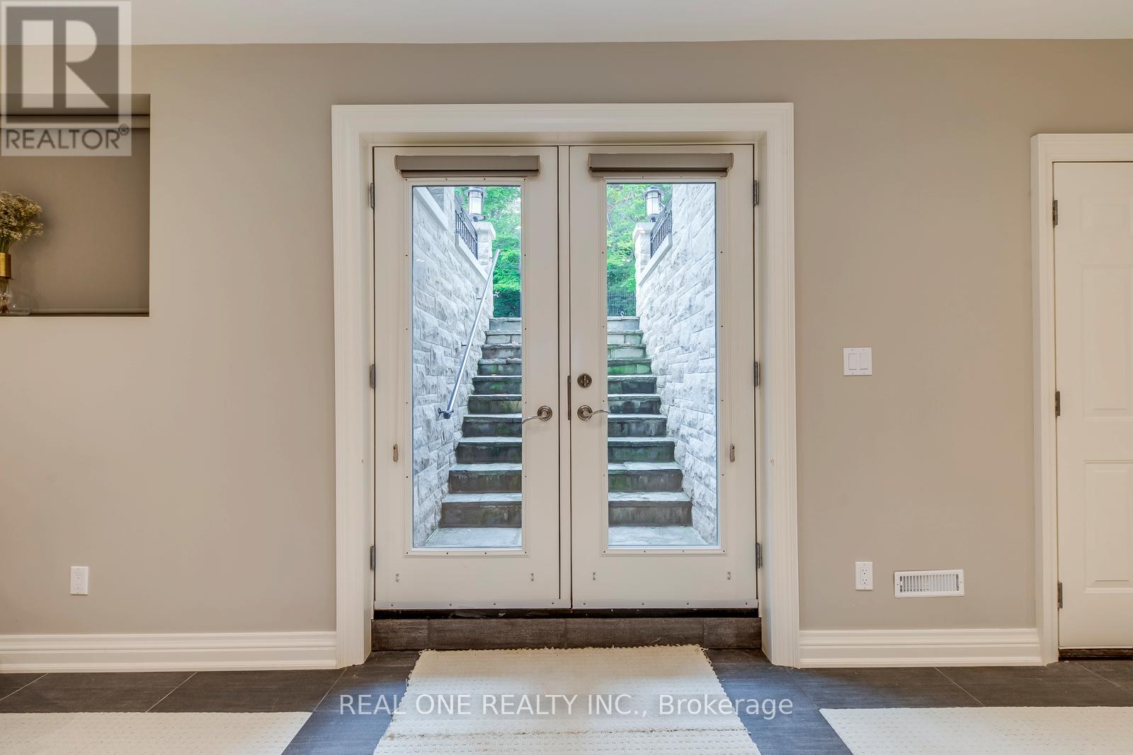 767 Parkland Avenue, Mississauga, Ontario  L5H 3G6 - Photo 39 - W13800994