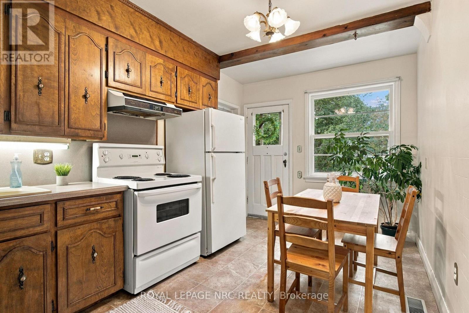28 Glenridge Avenue, St. Catharines, Ontario  L2R 4W6 - Photo 10 - X13800892