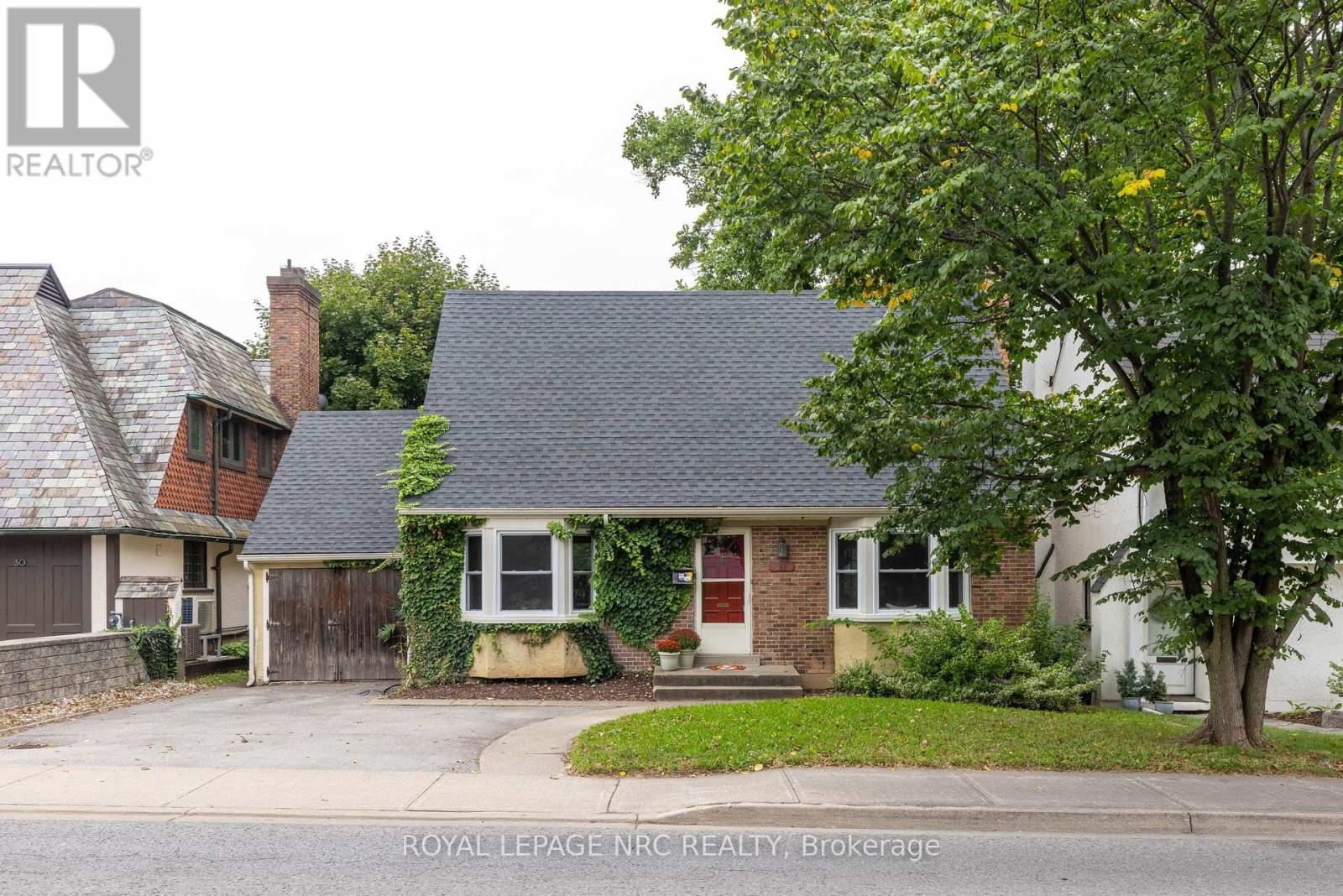 28 Glenridge Avenue, St. Catharines, Ontario  L2R 4W6 - Photo 2 - X13800892