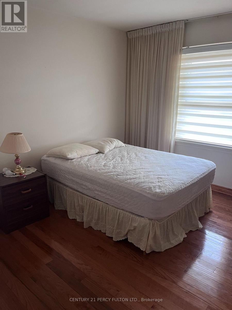 Main - 41 Pachino Boulevard, Toronto, Ontario  M1R 4J6 - Photo 4 - E13799598