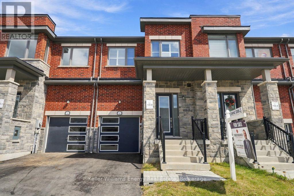 2013 VERNE BOWEN STREET, Oshawa, Ontario